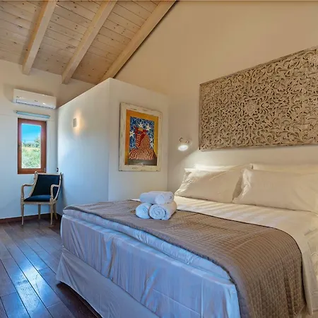 Delfini Villa *