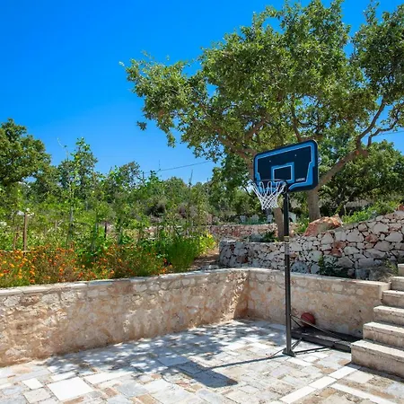 Delfini Villa Prinés